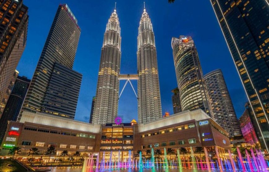 Kuala Lumpur by Night Tour – Sightseeing, Markets and Food (Private Tour)