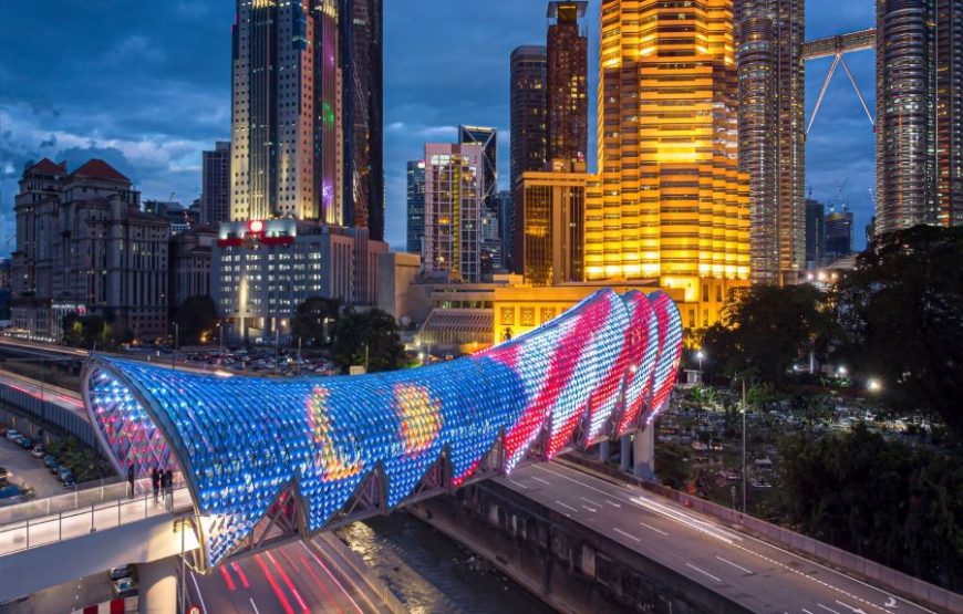 Kuala Lumpur by Night Tour – Sightseeing, Markets and Food (Private Tour)