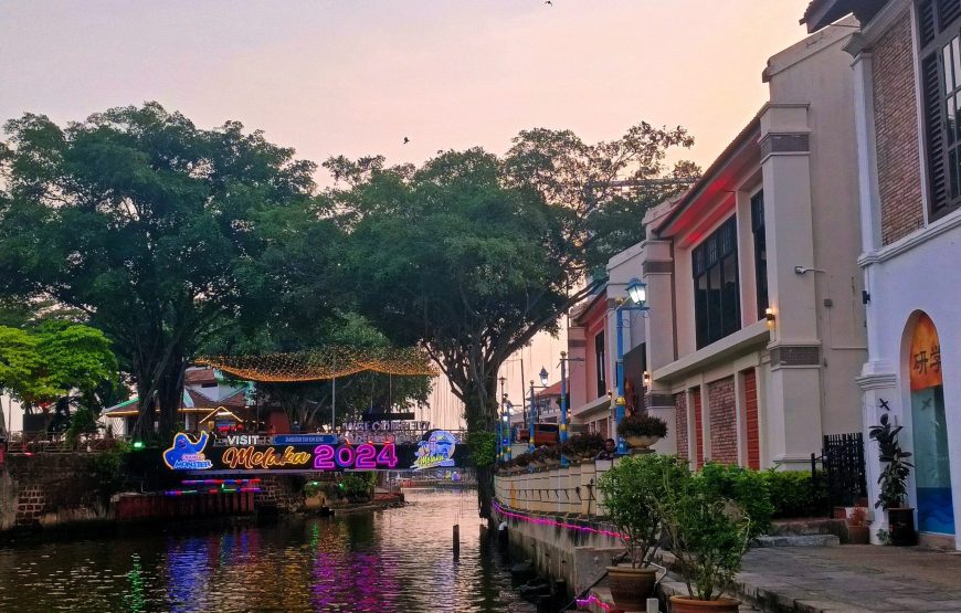 Malacca Night Tour with River Cruise & Trishaw Ride – Private Tour