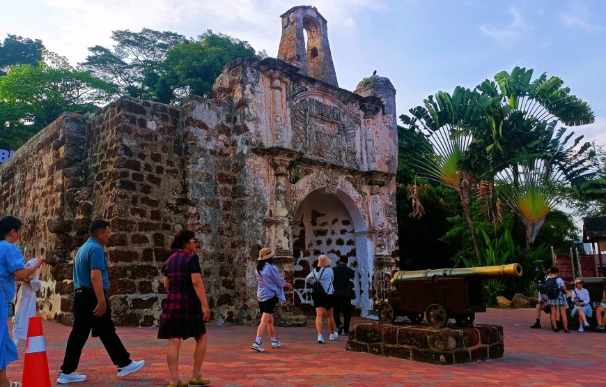 Malacca Night Tour with River Cruise & Trishaw Ride – Private Tour