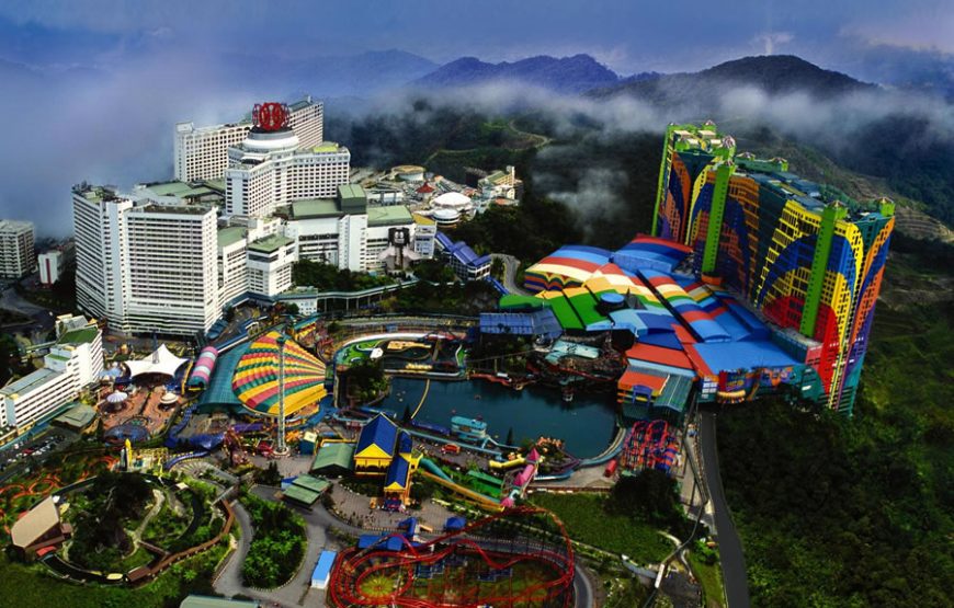 Private Genting Highlands Tour with Cable Car Ride & Genting Premium Outlets