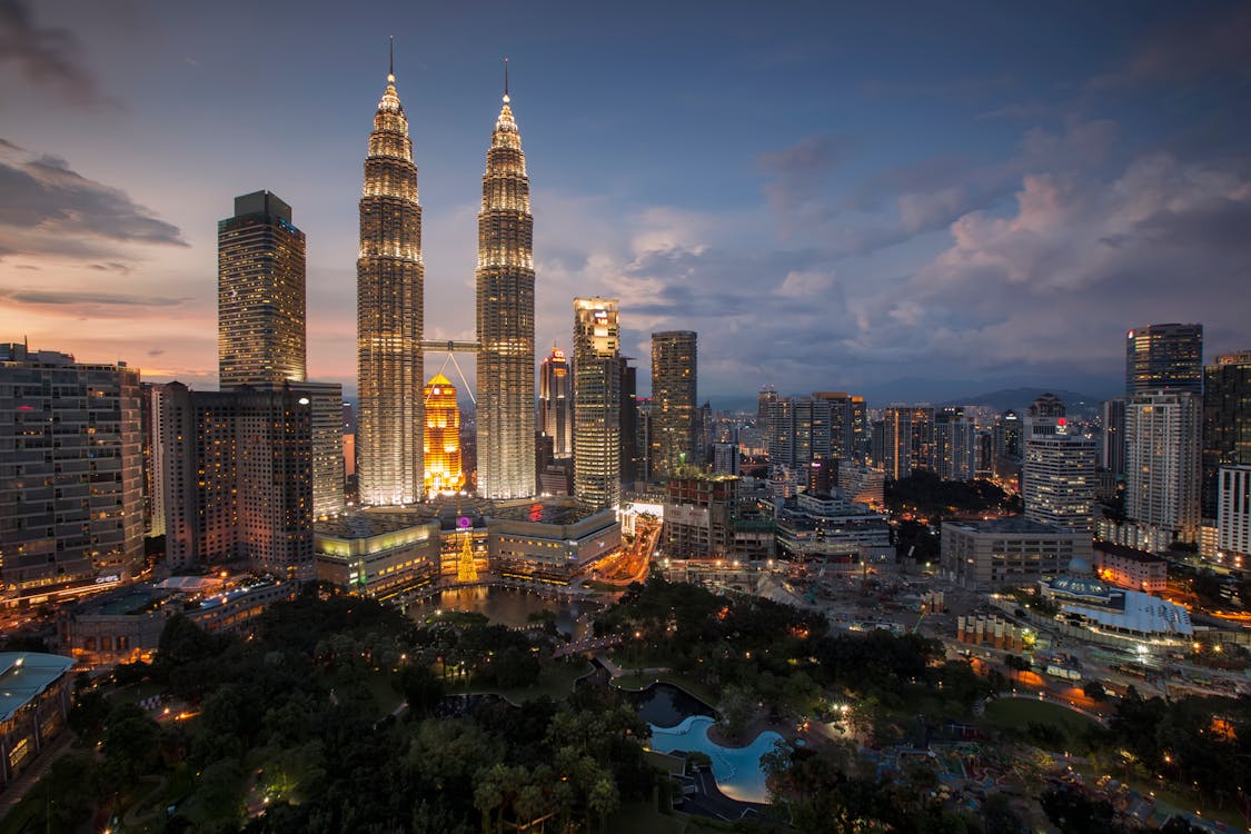 Best Tour Guide in Malaysia
