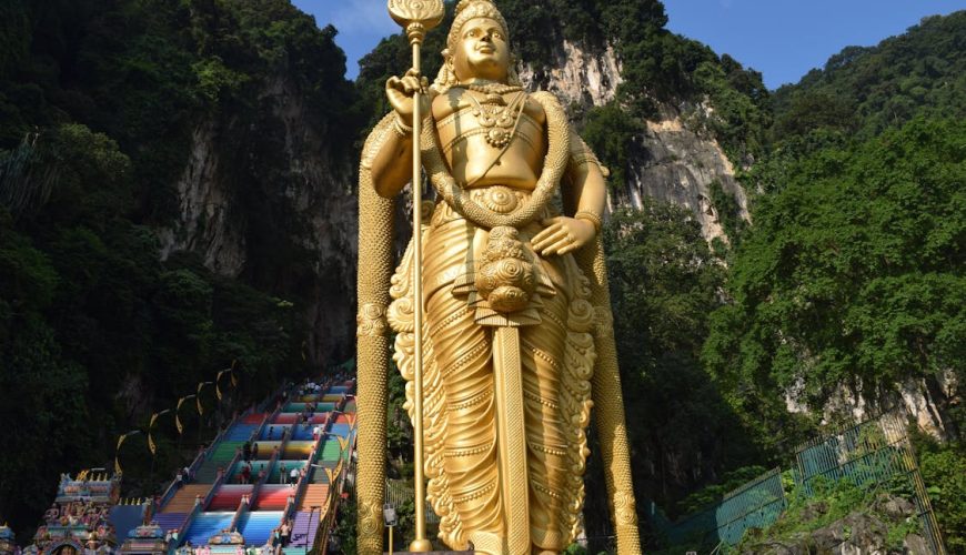 Best Tour Guide in Malaysia