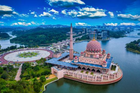 How To Get To Putrajaya From KL (Bus, Train & Tour)