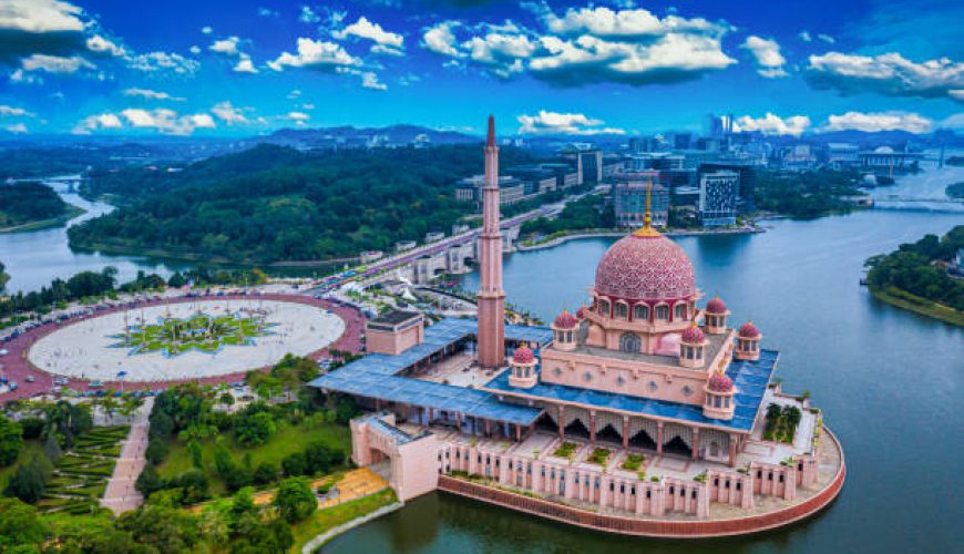 Best Tour Guide in Malaysia